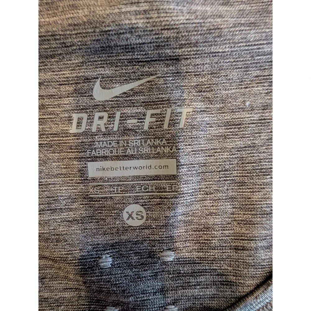 Nike Dri-FIT Knit Running Top Womens Extra Small XS Gray Heather Long Sleeve